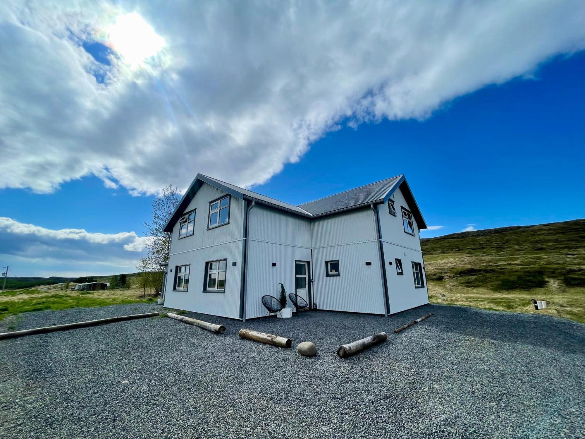 Lindarholl Guesthouse Stori-Bakki Dış mekan fotoğraf
